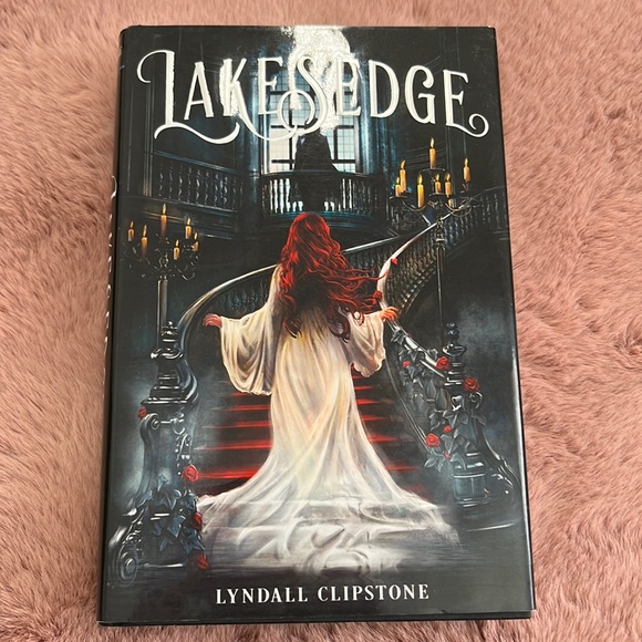 •HARDCOVER•✨LAKESEDGE  by LYNDALL CLIPSTONE✨ - Picture 1 of 5